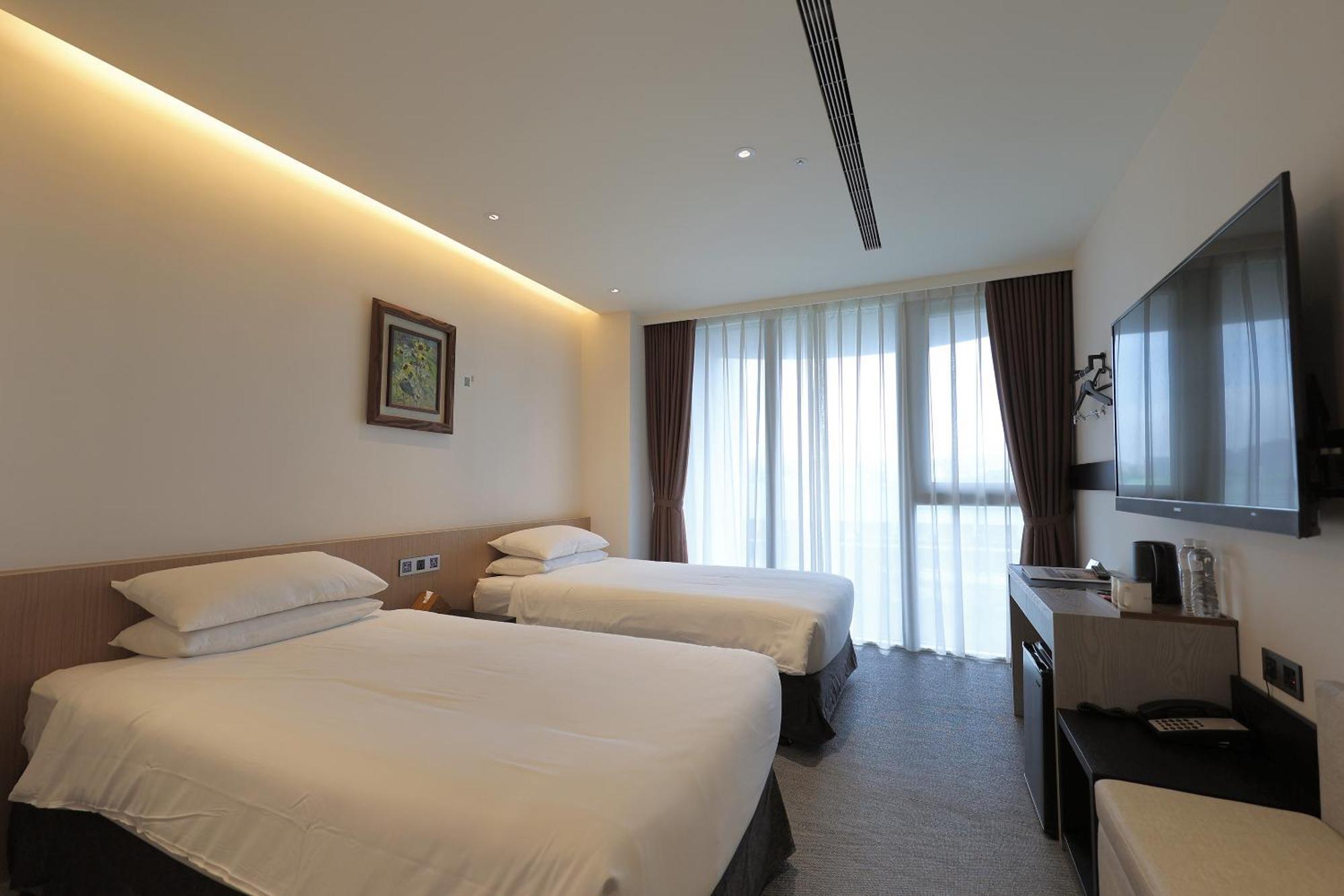 Royal Roi Hotel Taichung Exterior foto