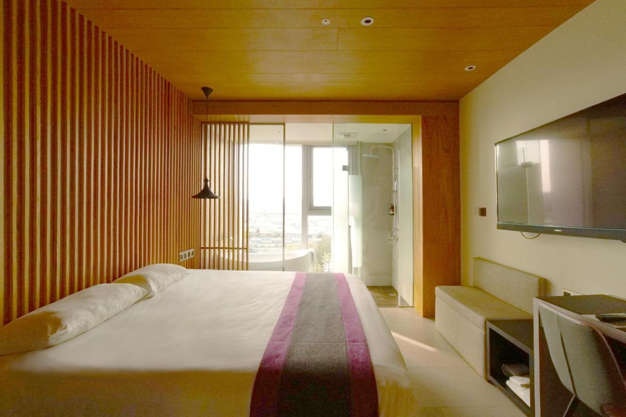 Royal Roi Hotel Taichung Exterior foto