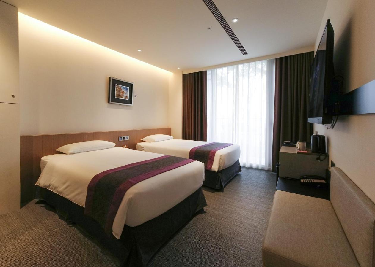 Royal Roi Hotel Taichung Exterior foto